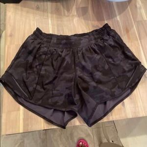 Hotty hot 4” shorts